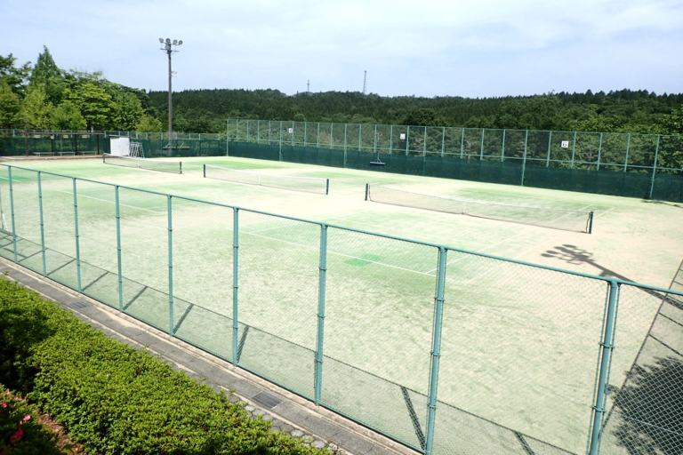 まきがね公園テニスコート